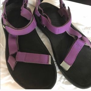 Size 8 Purple Teva Sandal